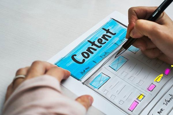 Hình 1: Công việc của một content intern